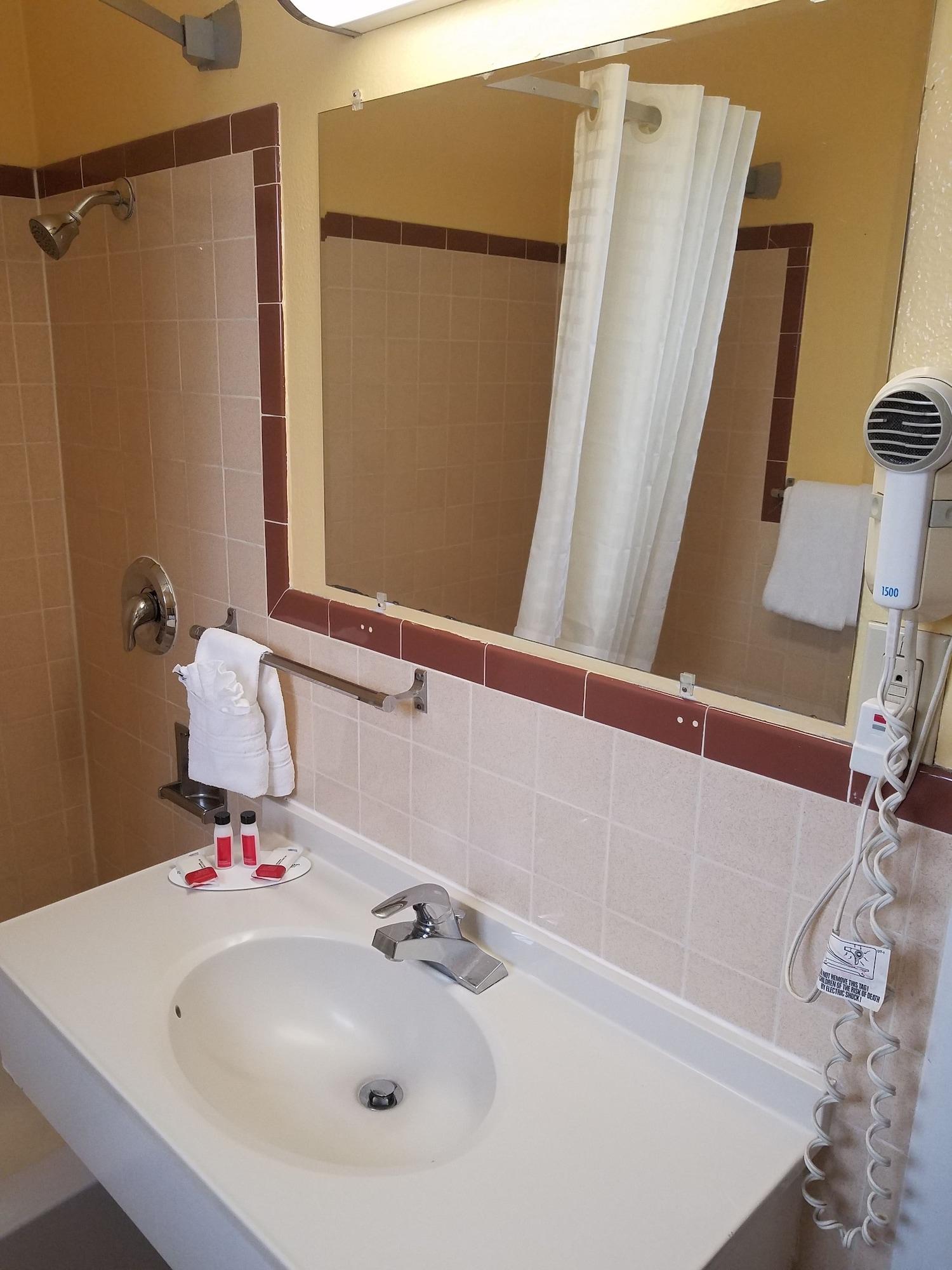 Travelodge By Wyndham Wenatchee Buitenkant foto