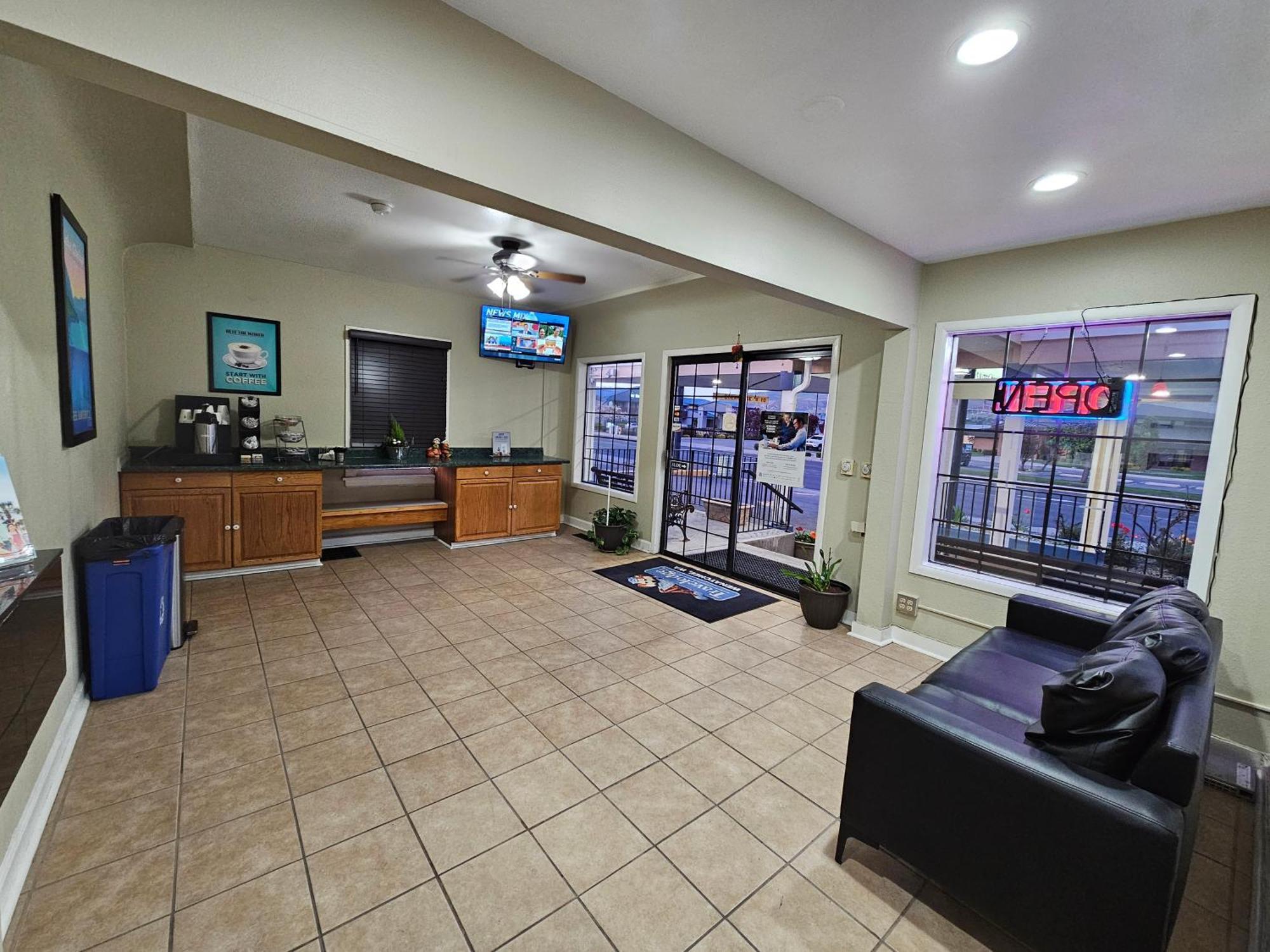 Travelodge By Wyndham Wenatchee Buitenkant foto